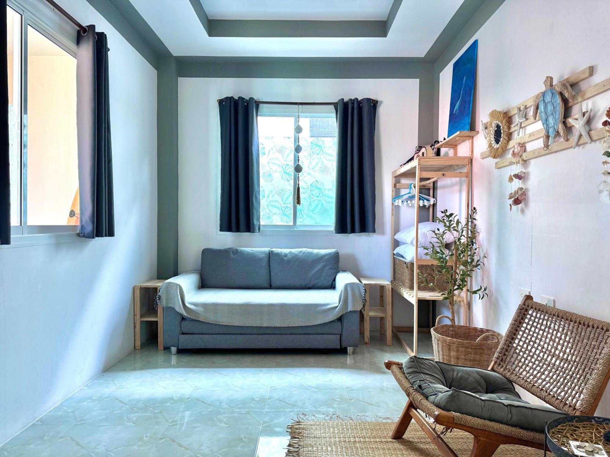 Sea Dreamer Beachfront Apartments 푸껫 외부 사진